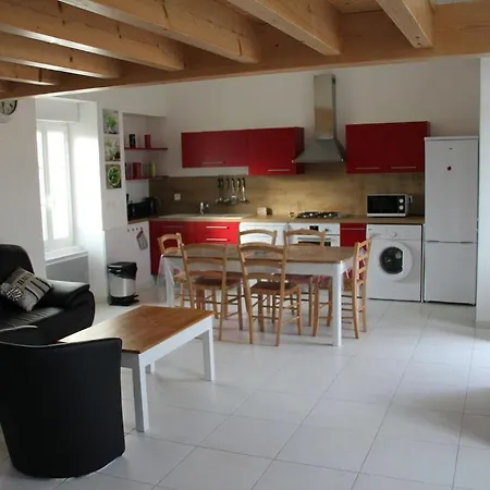 Holiday home Location Les Lisettes N1 *