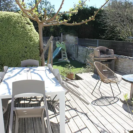 Holiday home Location Les Lisettes N1