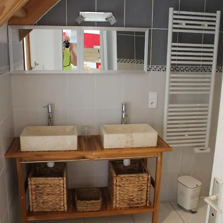 Holiday home Location Les Lisettes N1
